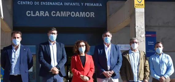 imagen frente al Clara Campoamor, 8 de octubre de 2021