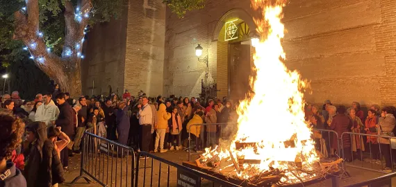 imagen 1 de las hogueras en Miguelturra, diciembre 2022