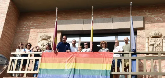 bandera orgullo lgtbi, junio 2023 Ayuntamiento