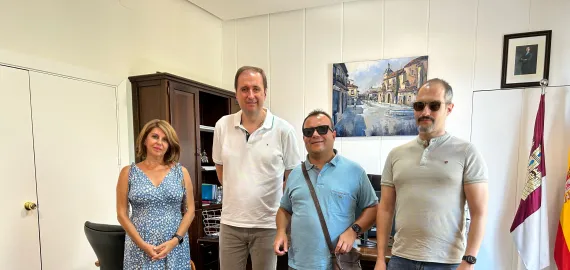 imagen de la reunión con los responsables de la ONCE, Miguelturra 2023