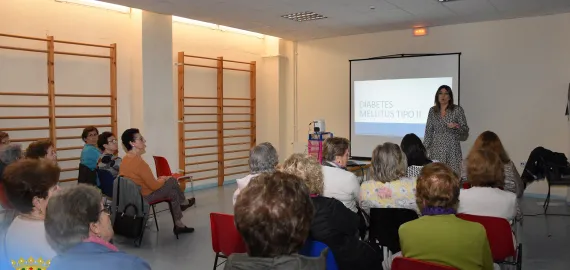 charla alimentación saludable, noviembre 2023