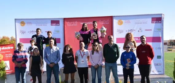 podio media maratón rural 2023