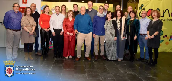 noticia_cena_mascaras_mayores_2025