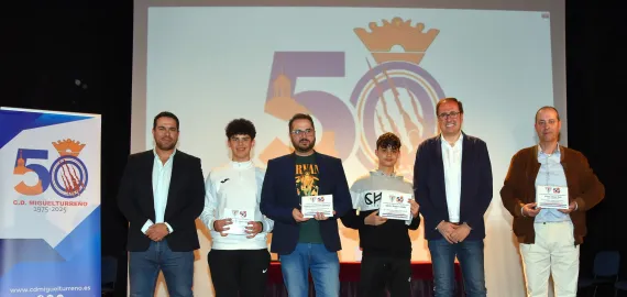 noticia_himno_cd_miguelturreno