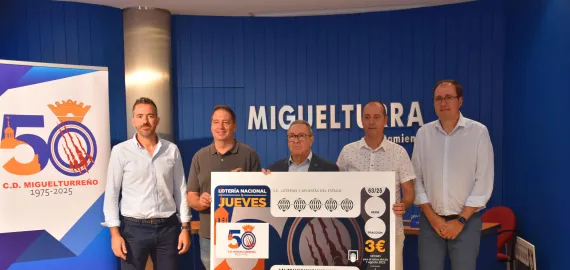 Presentación décimo lotería 50 aniversario Miguelturreño, Miguelturra julio 2025