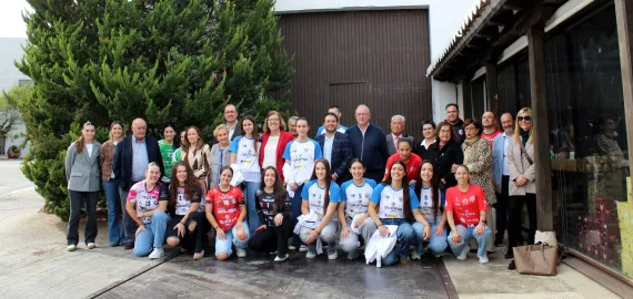 brindis2-nov2025-fuente-gabinetemultimedia