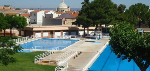 imagen de la piscina municipal de Miguelturra