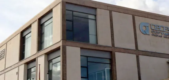 imagen de la fachada del edificio de la CEOE CEPYME de Miguelturra