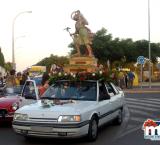 imagen de la procesión de San Cristóbal por las calles de Miguelturra