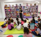 taller con niños en la biblioteca municipal de Miguelturra